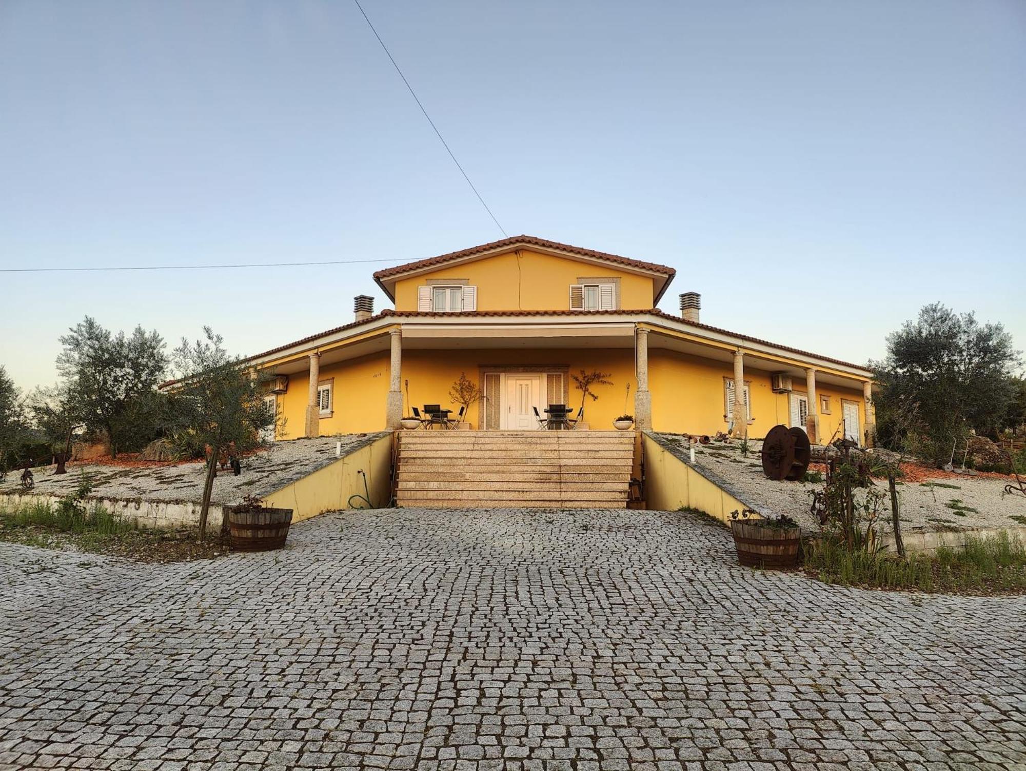 Quinta Da Libelinha Alojamento Local - Mirandela Luaran gambar